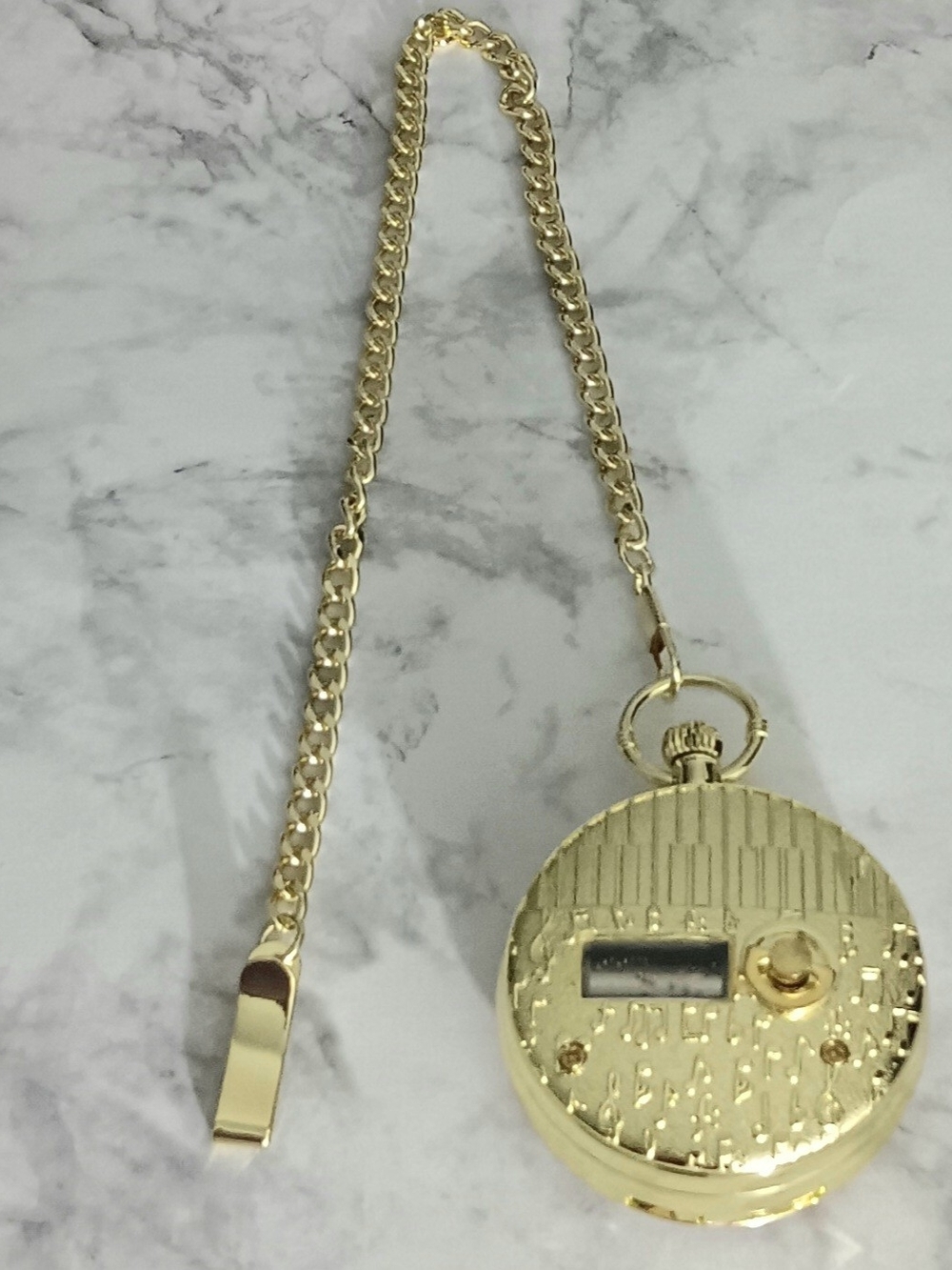 Disney Alice in Wonderland Musical Pocket Watch Gold & Red– Like New - Picture 4 of 7